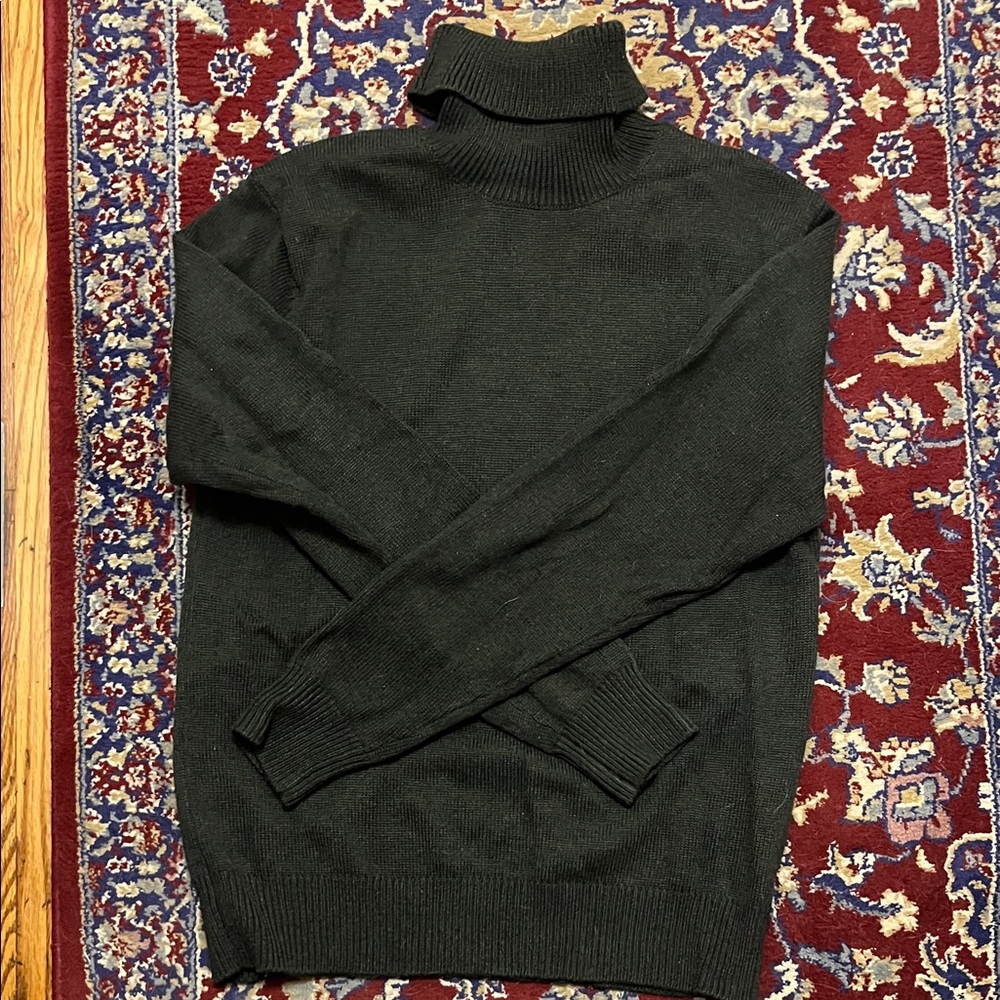 Men's Green Turtleneck Sweater